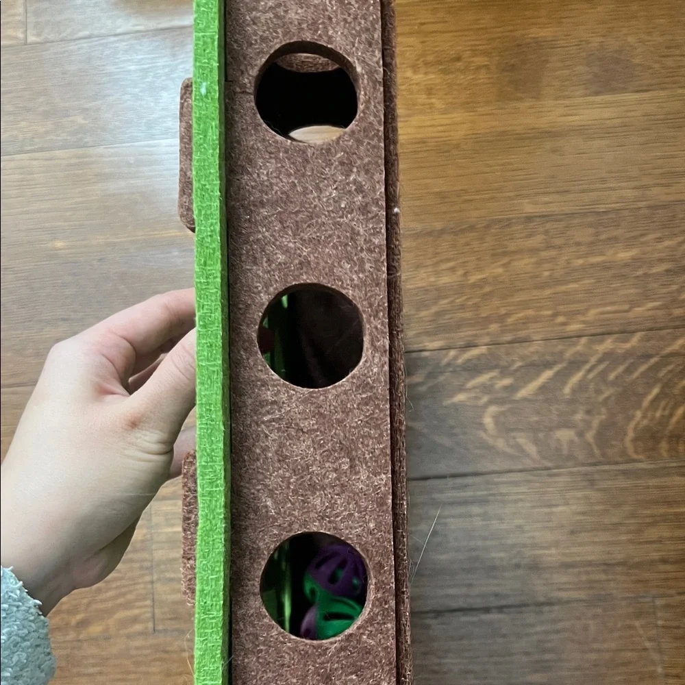 Interactive Green Pet Puzzle Toy